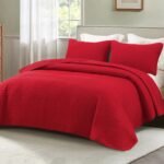 Ultra Soft Queen Quilt Bedding Set, Lightweight Microfiber Red Quilts Bedspreads Full Size, 3 Piece Ultrasonic Geometric Coverlet Bed Cover for All Seasons