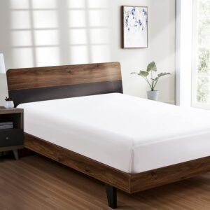 Single fitted sheet - Hotel quality - Ultra-soft and breathable - Brushed microfiber - Deep pocket - Cool fitted sheet for single beds (white)