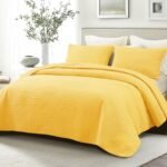 Ultra Soft Queen Quilt Bedding Set, Lightweight Microfiber Yellow Quilts Bedspreads Full Size, 3 Piece Ultrasonic Geometric Coverlet Bed Cover for All Seasons